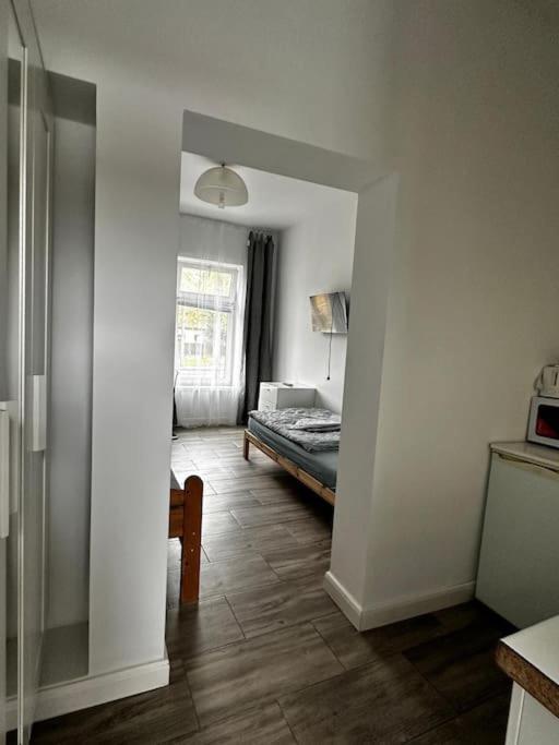 Flat In 10 Apartment *