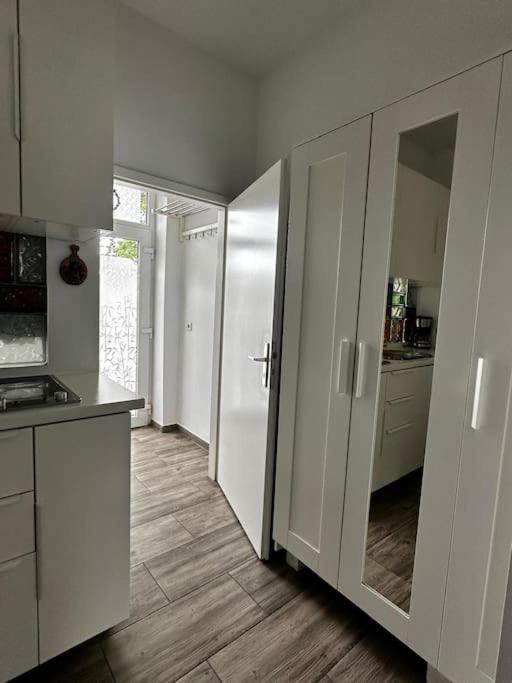 Apartment Flat In 10 Berlin